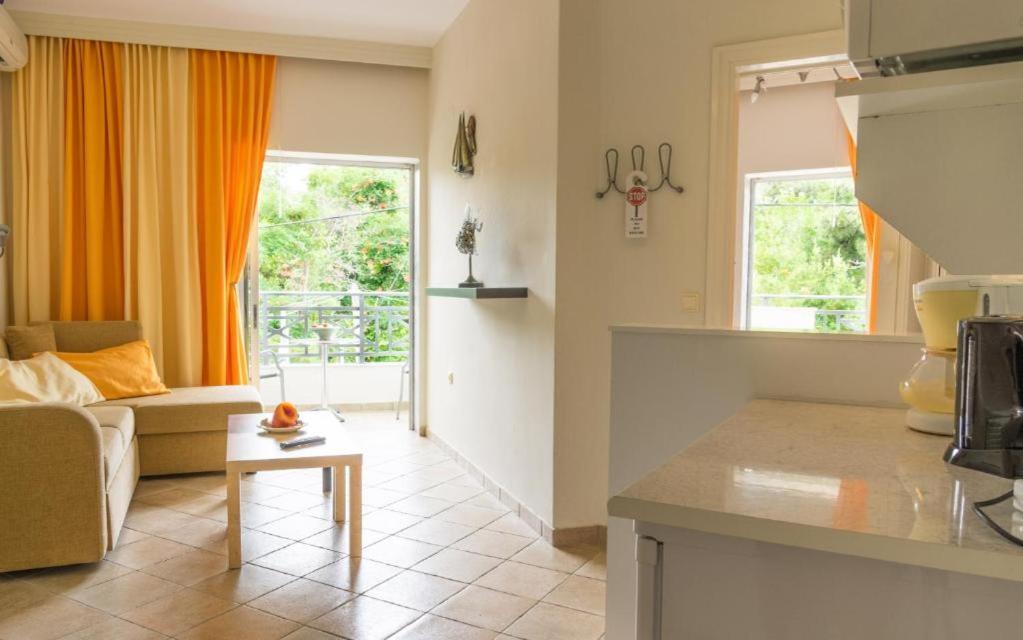 Hotel Villa Anais (Adults Only) Принос Екстериор снимка